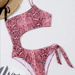 Snakeskin Cut-out 1strap